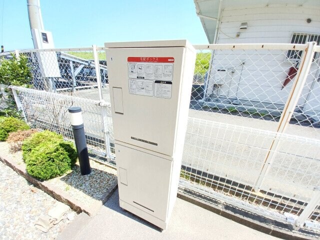 ファイン・ゼファーの物件外観写真