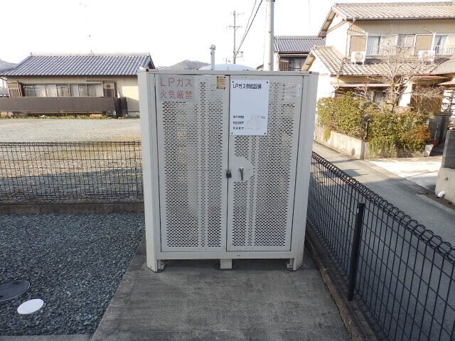 サニープレイスの物件外観写真