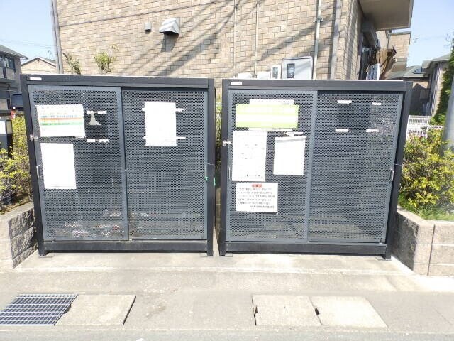 コスモスハウス　Ｄの物件外観写真