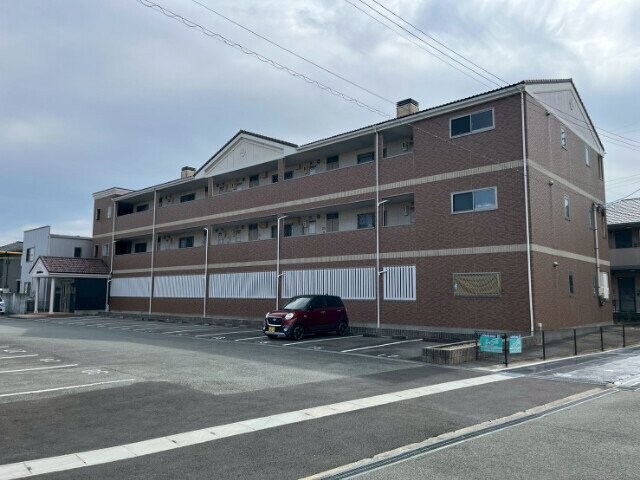 グランディス中央の物件外観写真