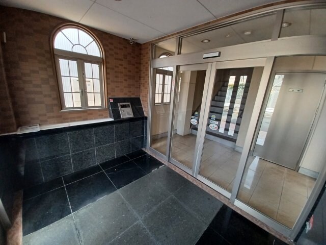 グランディス中央の物件外観写真