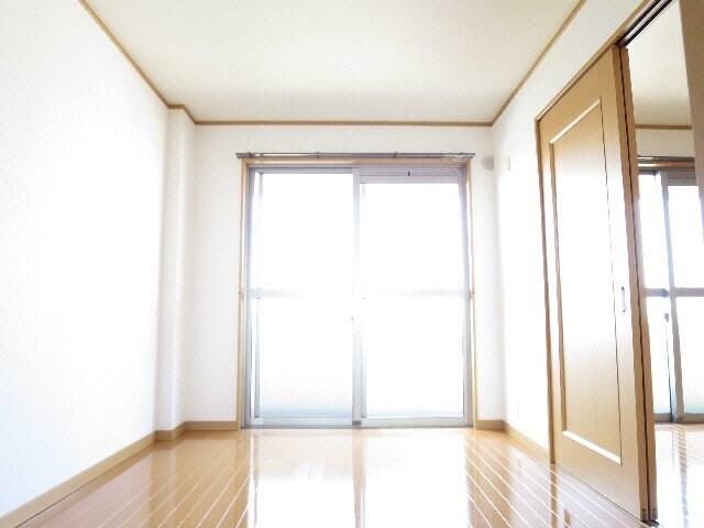 グランディス中央の物件内観写真