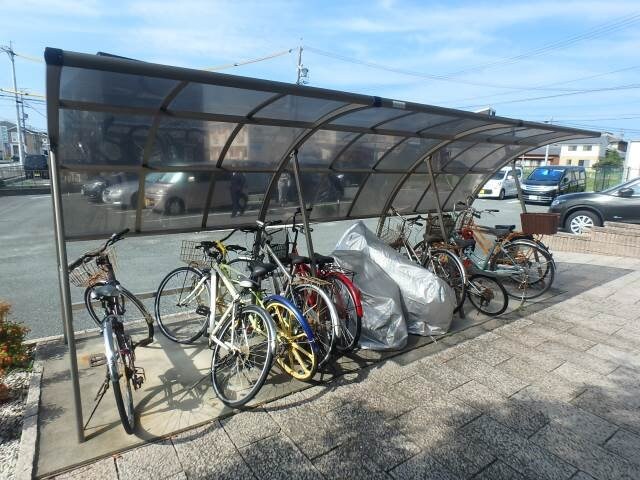 ルネスブランシェの物件外観写真