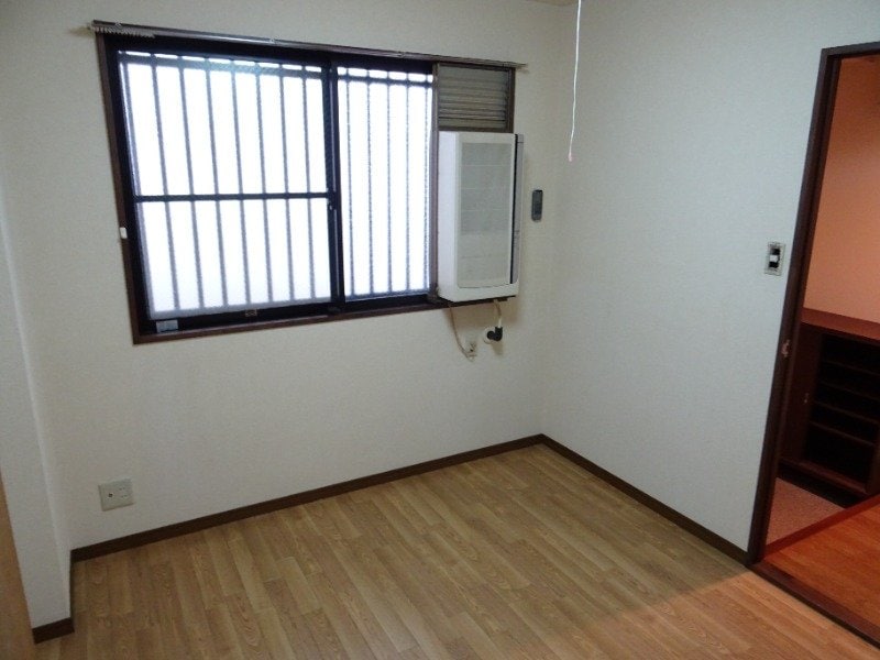 ＥＴＯＩＬＥ中出の物件内観写真