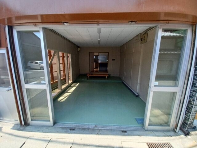 日野町貸家の物件外観写真