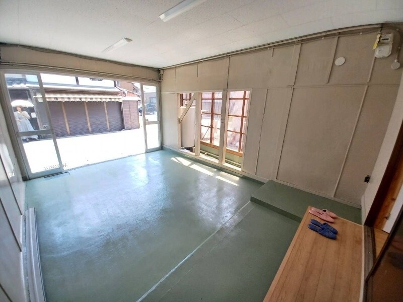 日野町貸家の物件内観写真