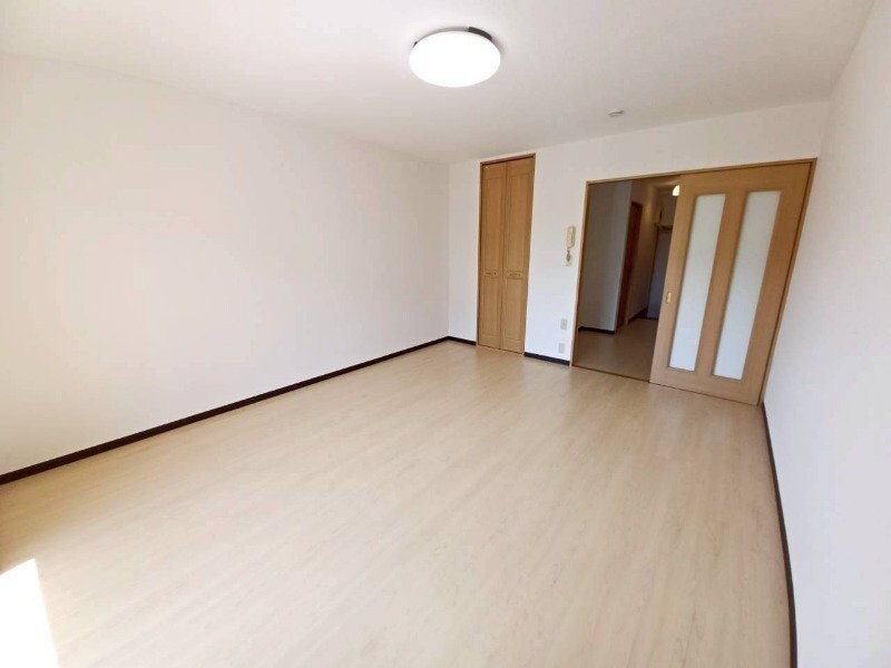 シャルマン・ドミールBの物件内観写真