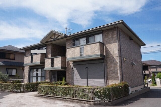 ビルヌーヴ　Ｃの物件外観写真