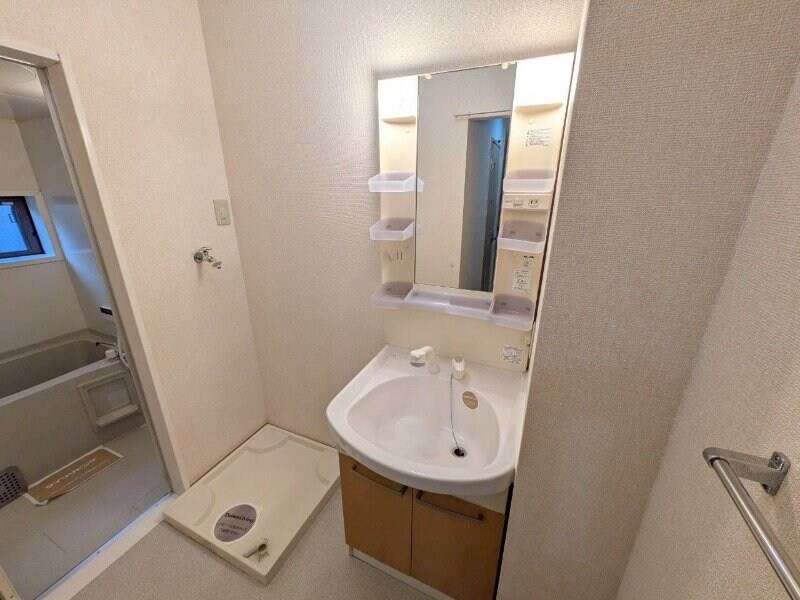 ビルヌーヴ　Ｃの物件内観写真