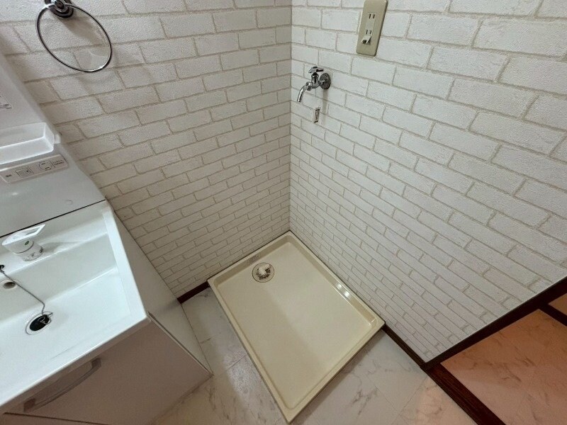 ＥＴＯＩＬＥ中出の物件内観写真