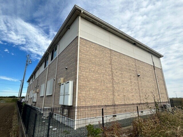 エルシャトーⅢの物件外観写真