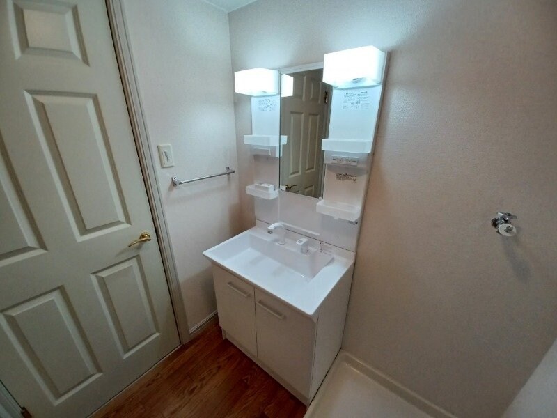 エルシャトーⅢの物件内観写真