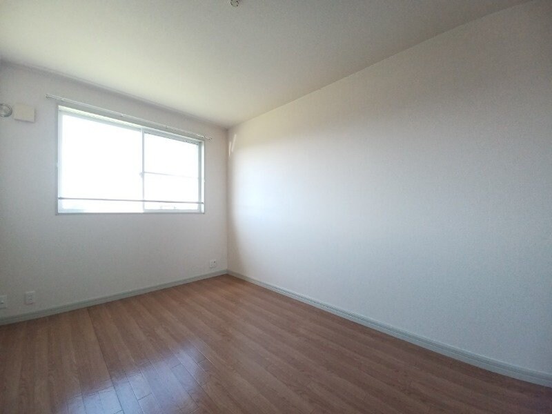 エルシャトーⅢの物件内観写真