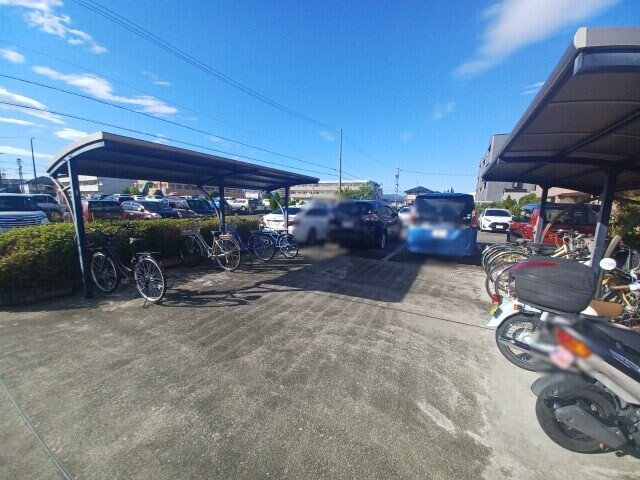 プロミネント伊勢中川Ⅱの物件外観写真