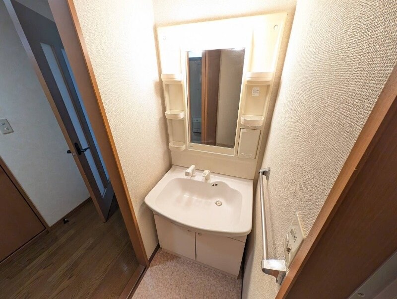 プロミネント伊勢中川Ⅱの物件内観写真