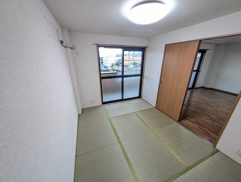 プロミネント伊勢中川Ⅱの物件内観写真