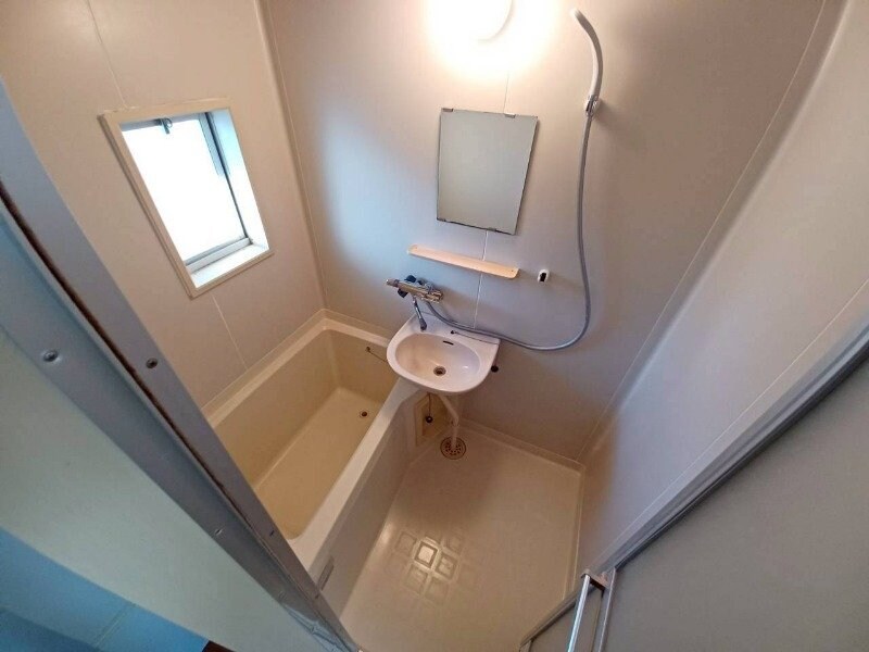 シャルマン山室の物件内観写真