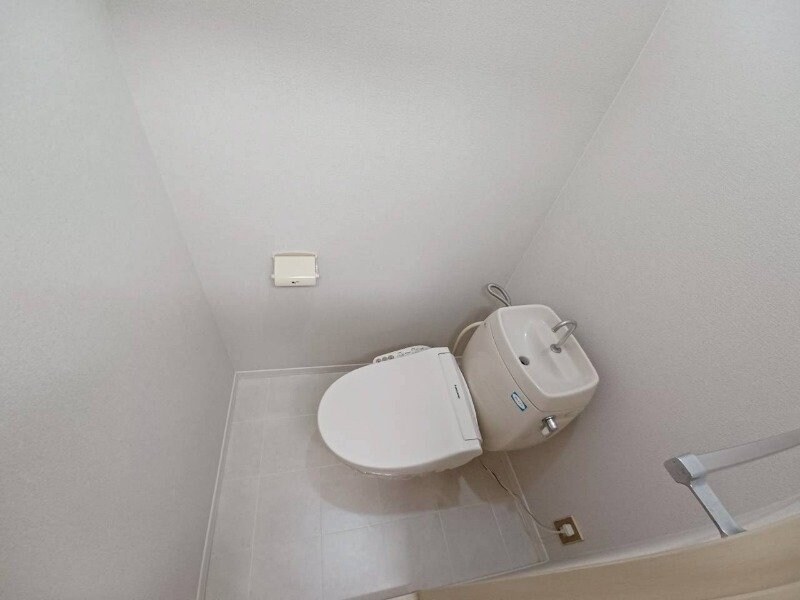 シャルマン山室の物件内観写真