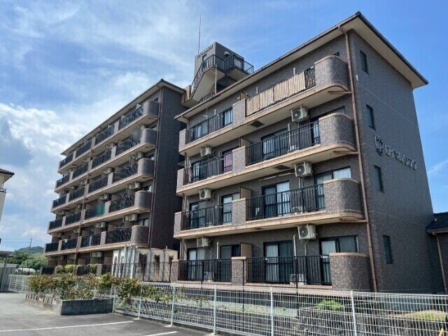 ロイヤルリングの物件外観写真