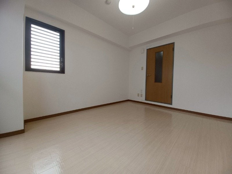 ロイヤルリングの物件内観写真