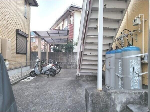 コーポラスヒロの物件外観写真