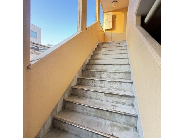 星ヶ丘駅 バス15分  勢子坊下車：停歩3分 2-4階の物件外観写真