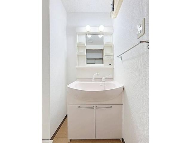 本郷駅 徒歩2分 5階の物件内観写真