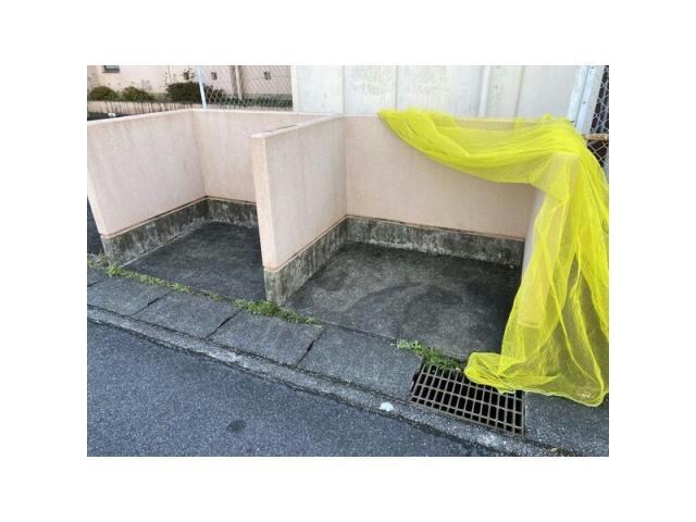 ハイツかなれの物件外観写真