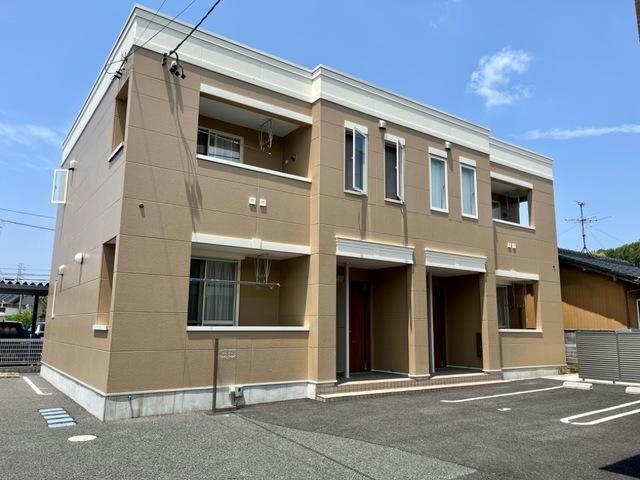 カトルカールの物件外観写真