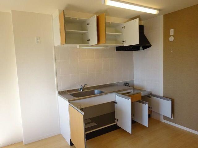 綱理ハウスの物件内観写真