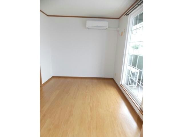 クレストール見次Aの物件内観写真