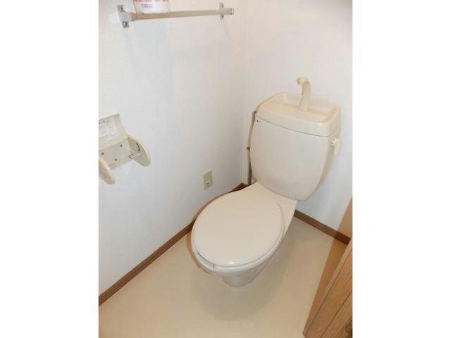 クレストール見次Aの物件内観写真