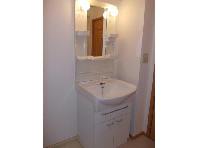 レイベルポート松元A棟の物件内観写真