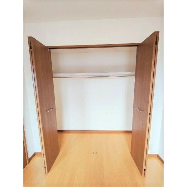 ヴィガラスＭの物件内観写真