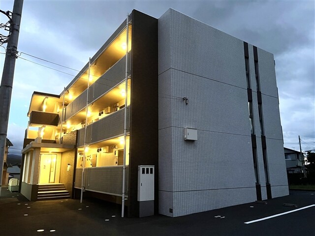 エルピスIIの物件外観写真