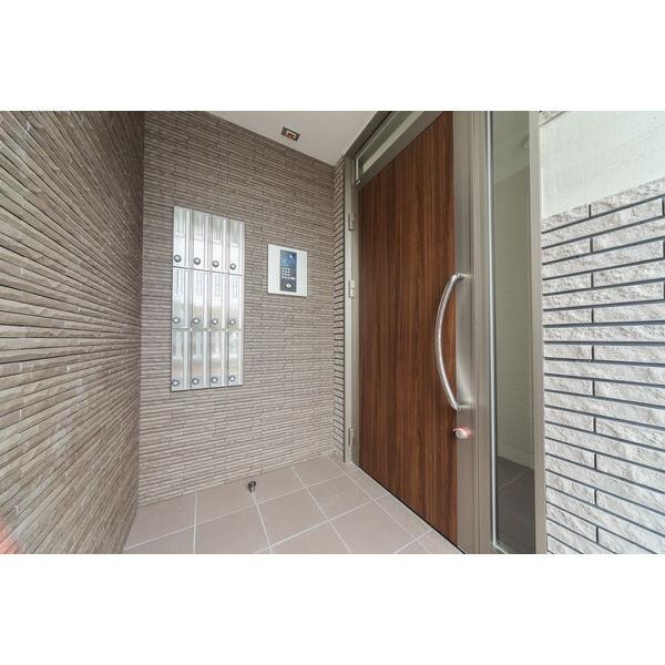 フラップの物件外観写真