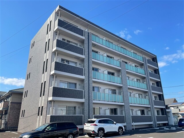 ヴィガラス川成新町の物件外観写真