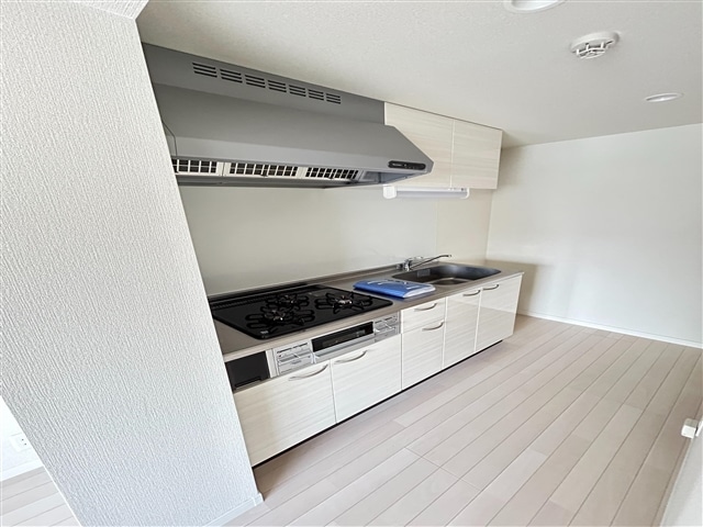 ヴィガラス川成新町の物件内観写真