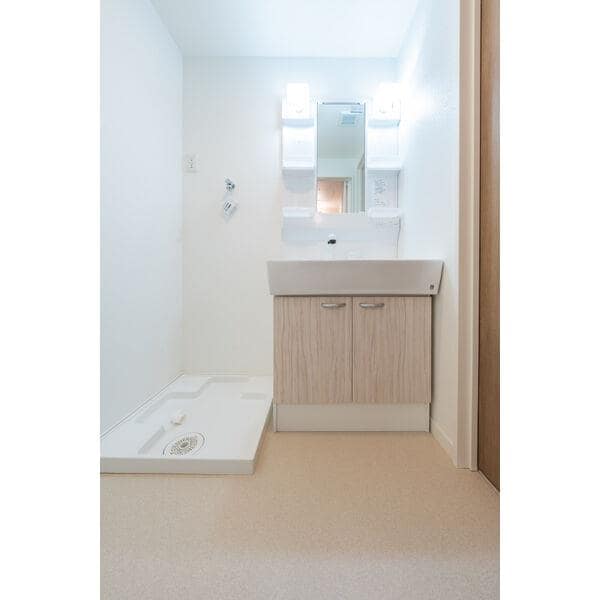 ヴィガラス川成新町の物件内観写真