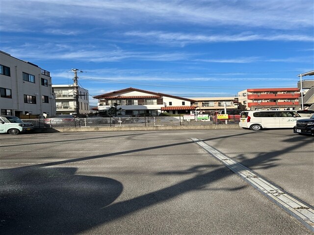 サンパークハイツ沼北の物件外観写真