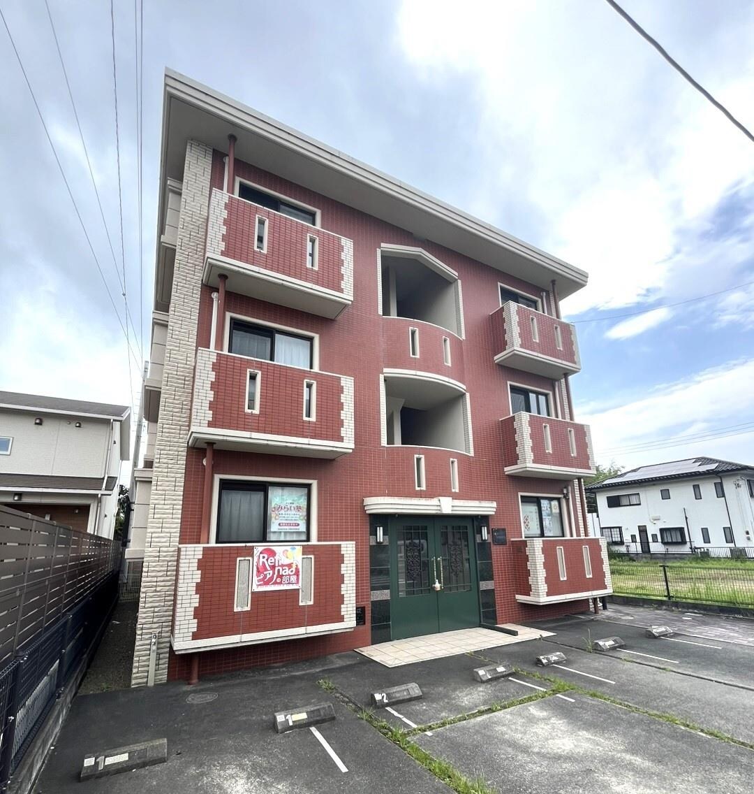 メゾンレフィナードの物件外観写真