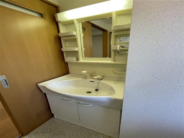 ヴィブレローゼスの物件内観写真