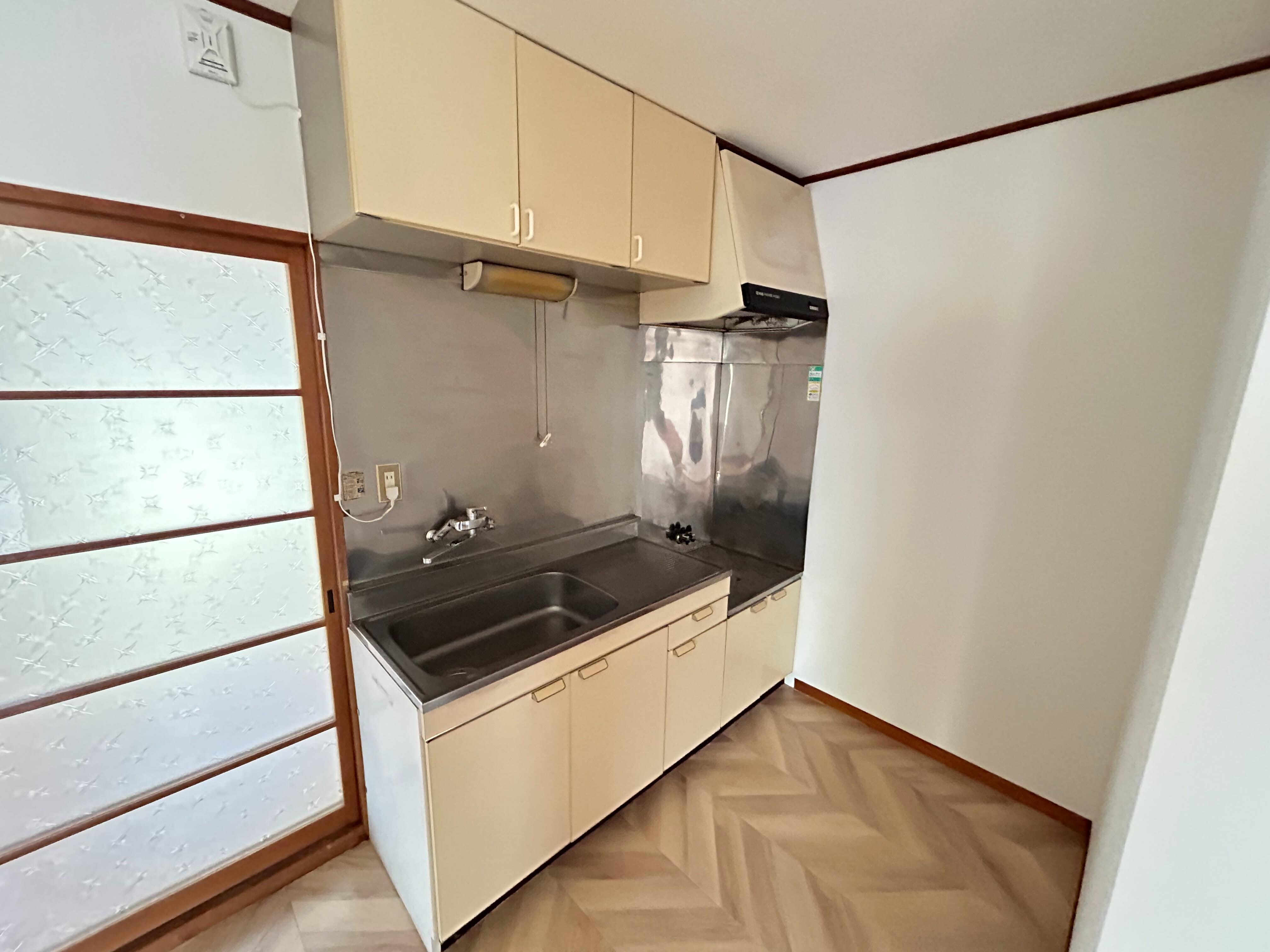 グランドール高城Bの物件内観写真