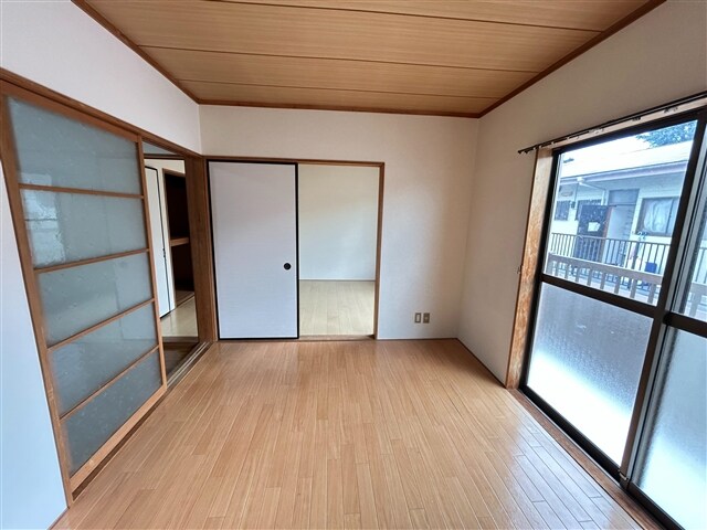 グランドール高城Bの物件内観写真