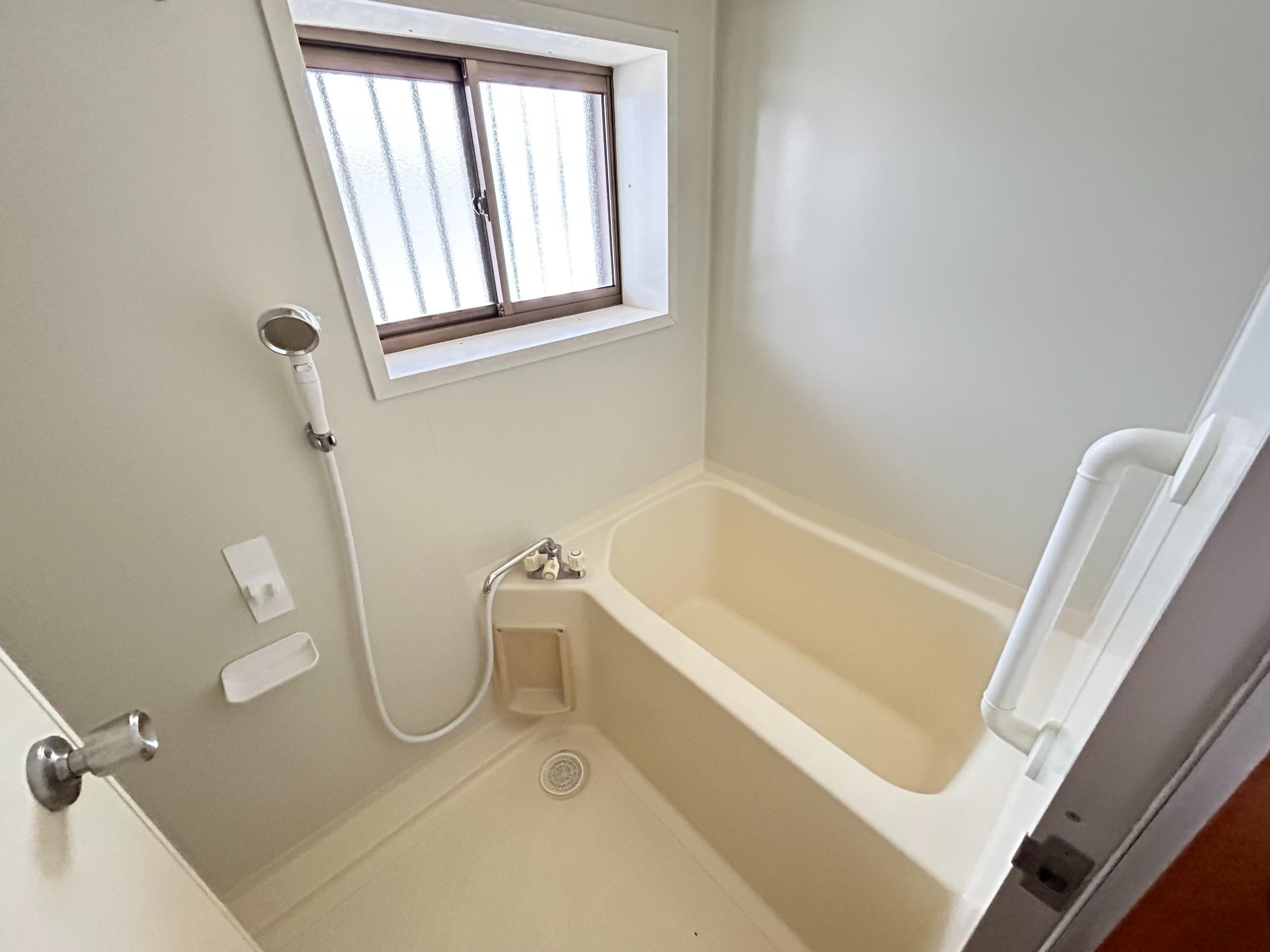 グランドール高城Bの物件内観写真