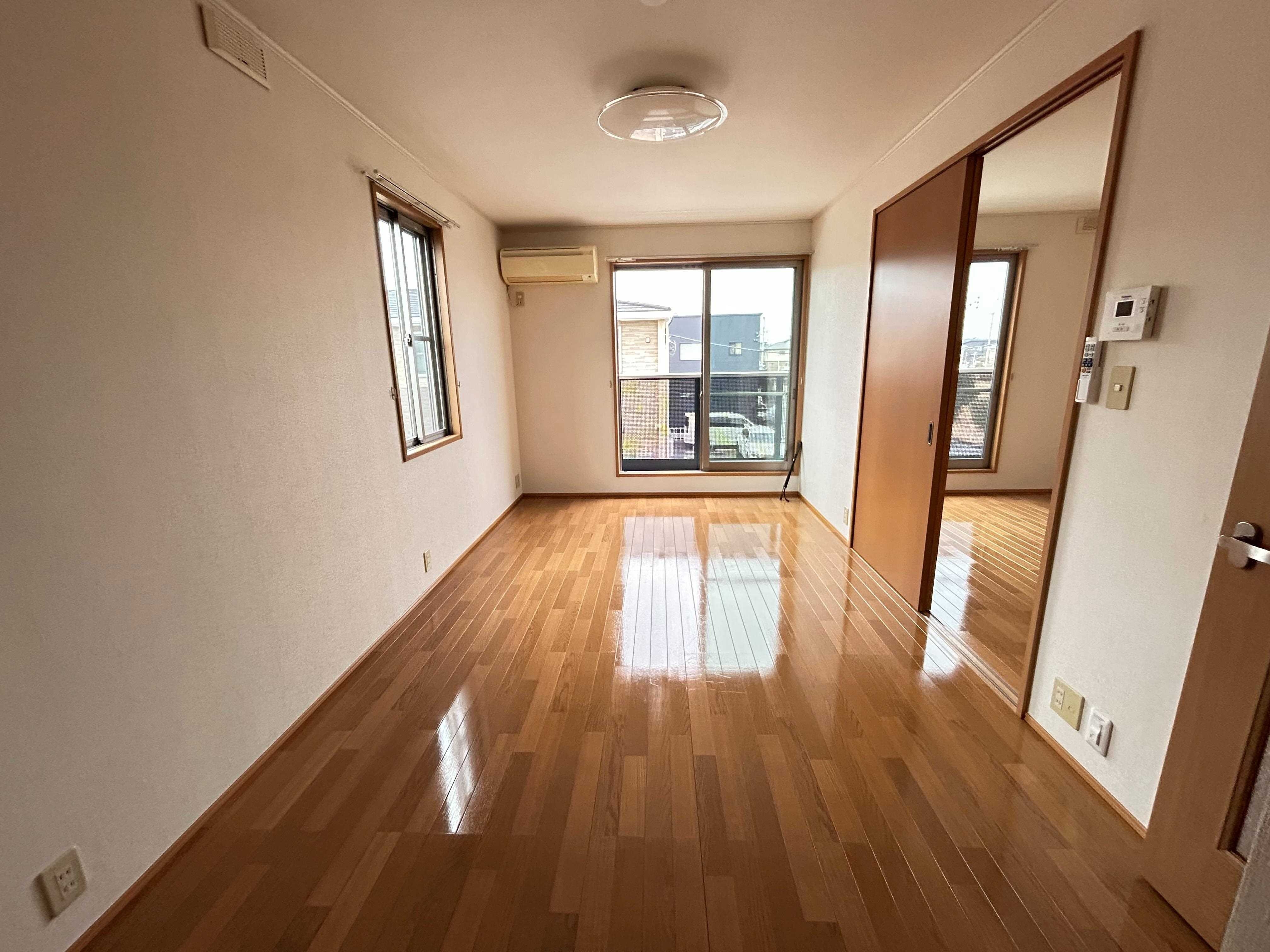 SURFIIの物件内観写真