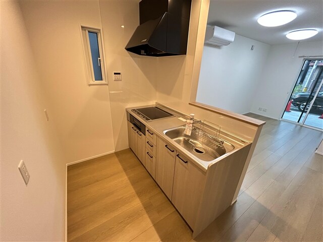 真砂町戸建の物件内観写真