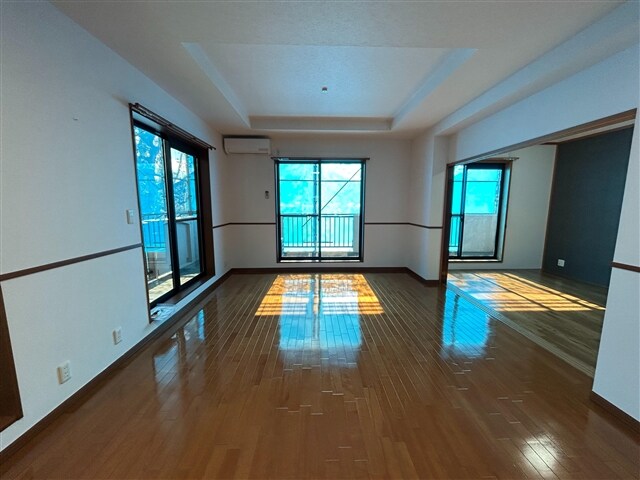 ソワサントUTRIIの物件内観写真