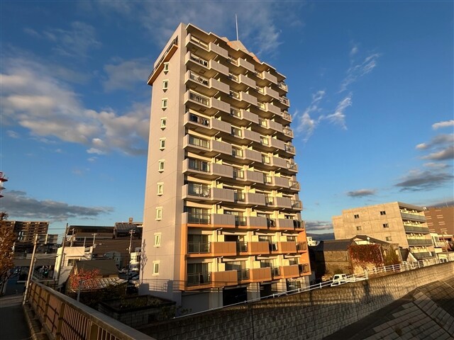 ティアラ川村の物件外観写真