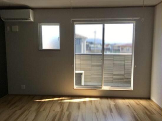 トレーフルⅢの物件内観写真